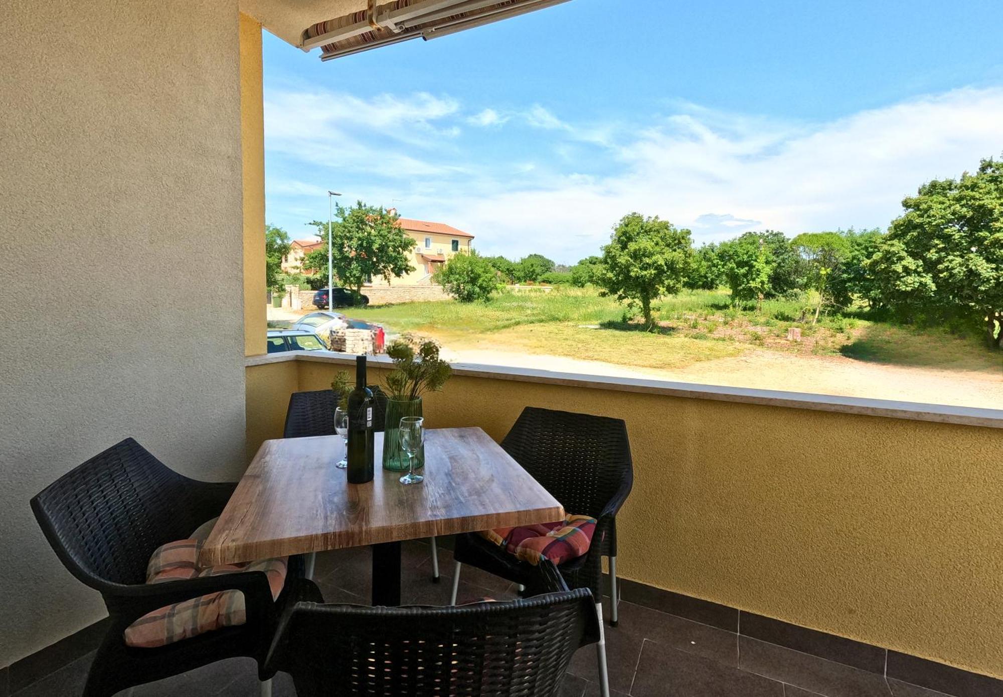 Apartments Goltes Lovrečica 외부 사진